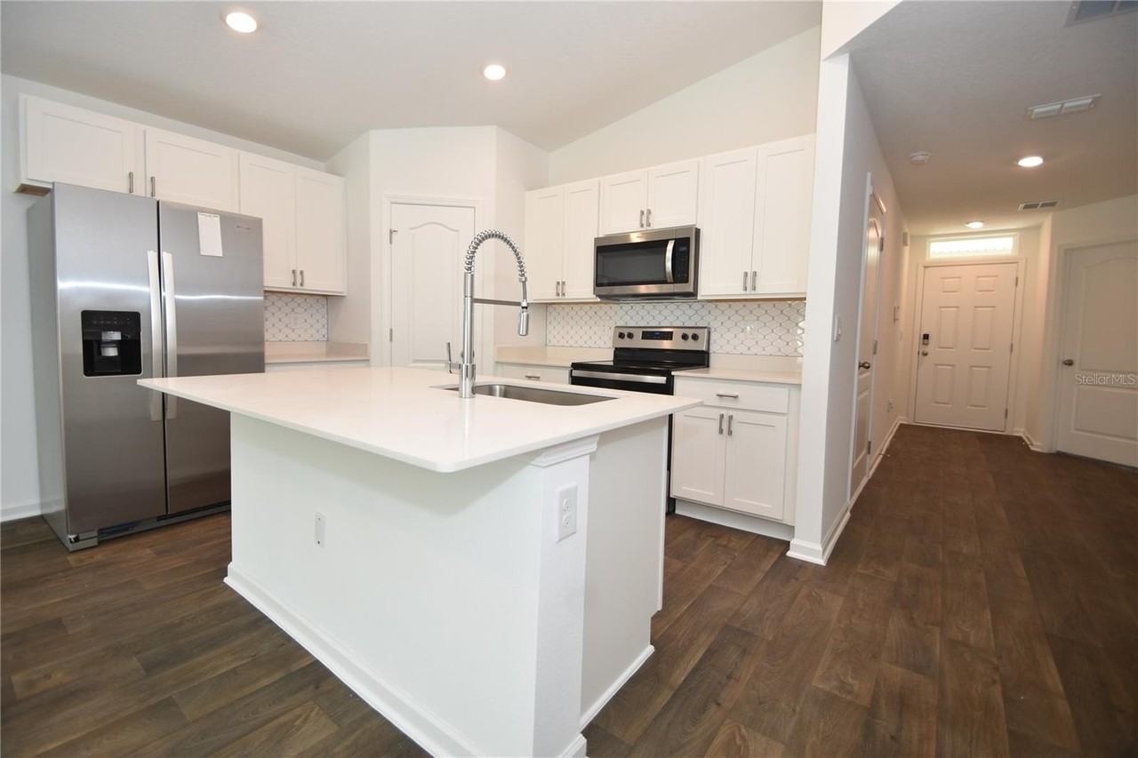 6 Prosperity Ln #B - Photo 7 of 32