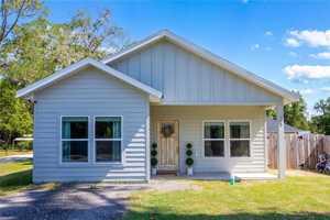 featured image of 991 Nw 3rd St
