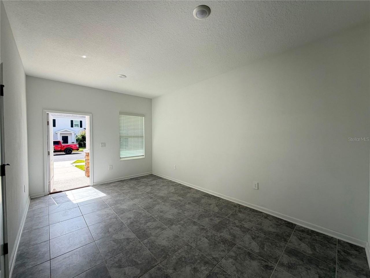 6063 Peaceful Park Way - Photo 3 of 27