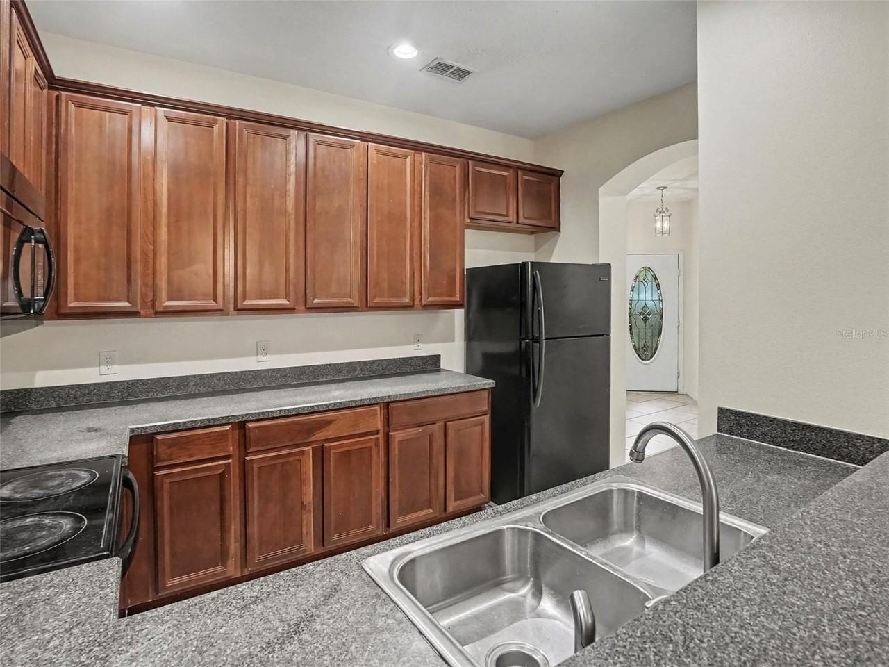 1114 Limestone Run - Photo 4 of 14