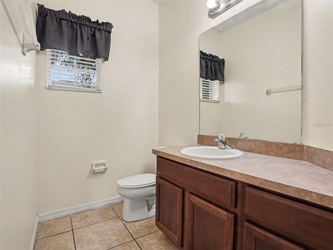 1114 Limestone Run - Photo 6 of 14