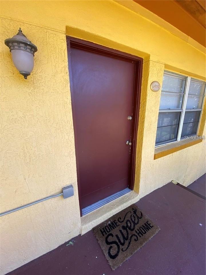778 Ridenhour Cir #778 - Photo 2 of 7