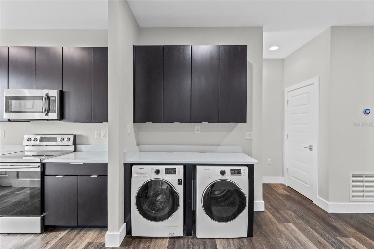 14105 Corrigan Ave #B - Photo 4 of 22