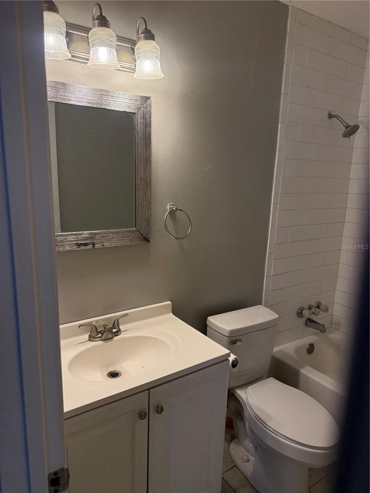 500 E 25th St - Photo 5 of 8