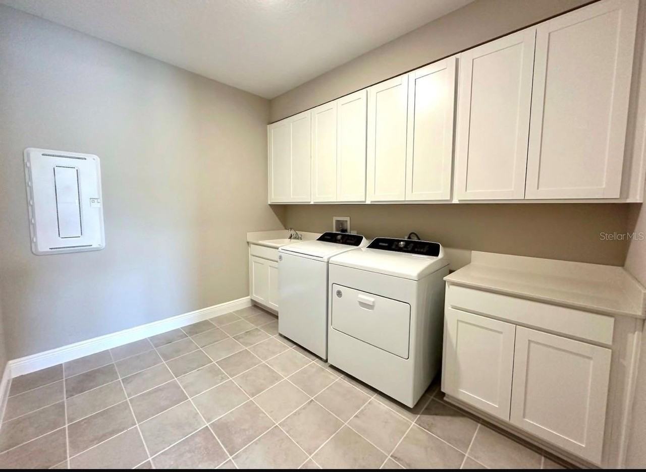 2122 Divot Dr - Photo 6 of 28
