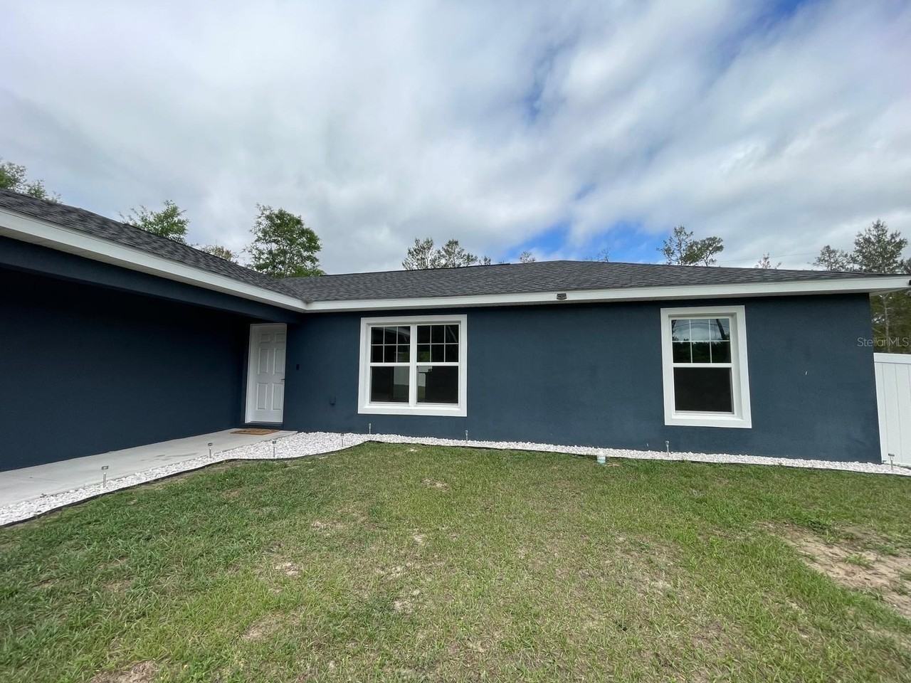 16958 Sw 20th Court Rd - Photo 3 of 31