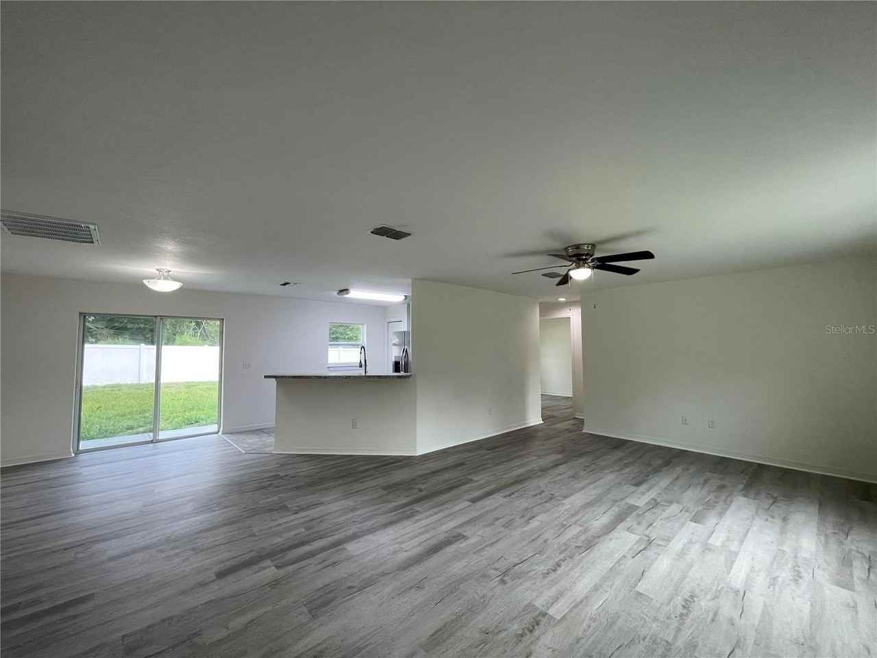 16958 Sw 20th Court Rd - Photo 4 of 31
