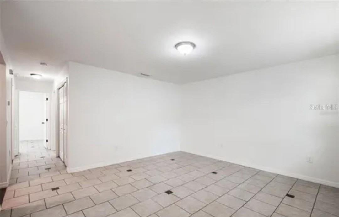 519 S Westgate Ave - Photo 3 of 4