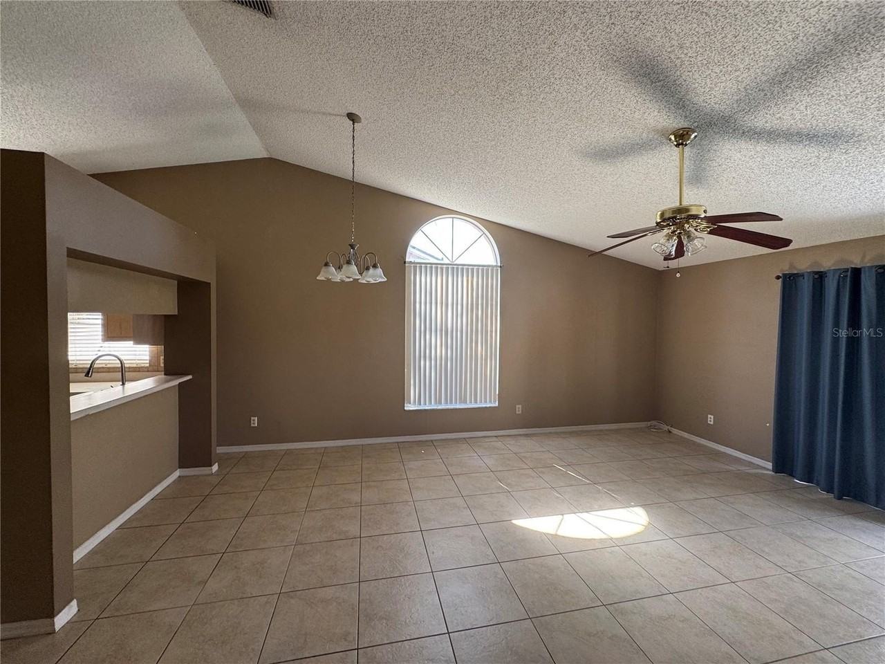 3132 Arrow Dr - Photo 6 of 23
