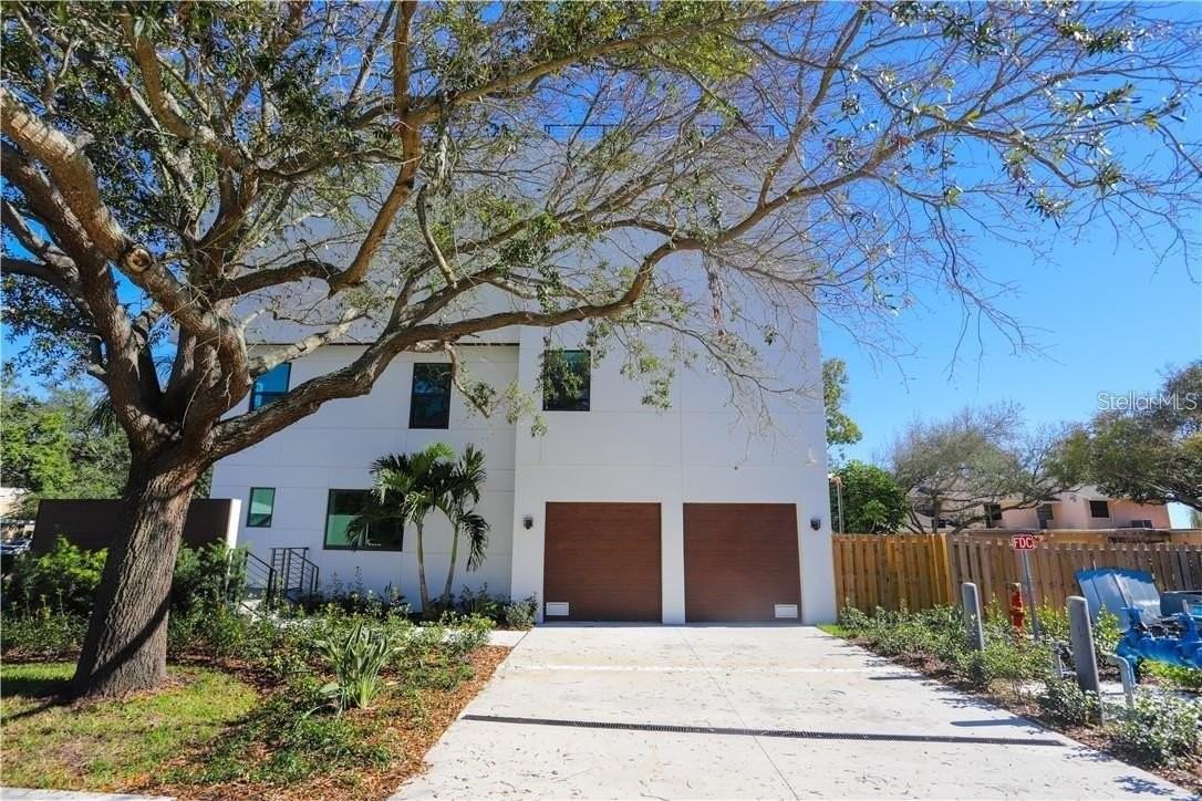 2814 W Barcelona St - Photo 3 of 24