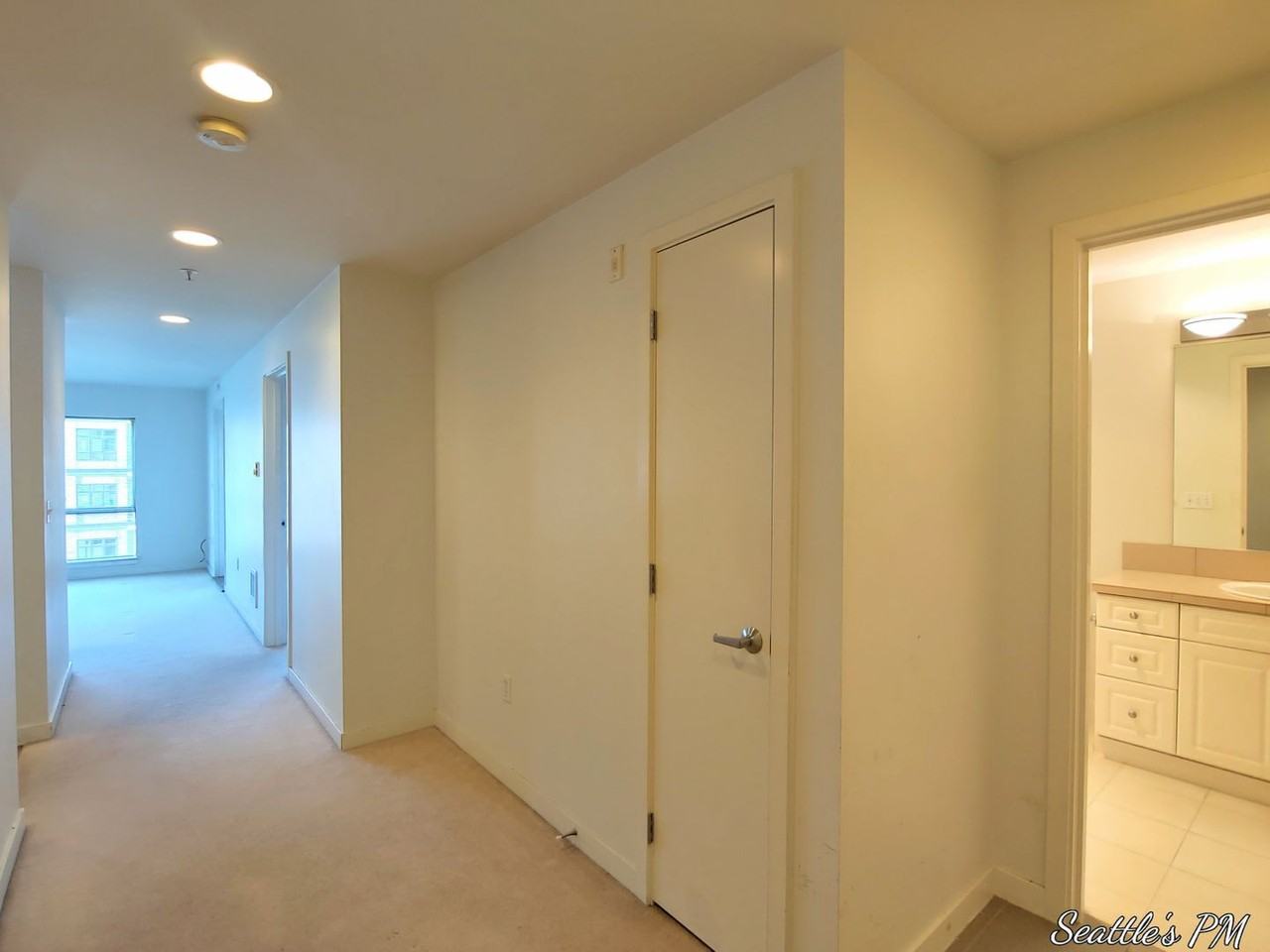 321 10th Ave S #607 - Photo 2 of 16
