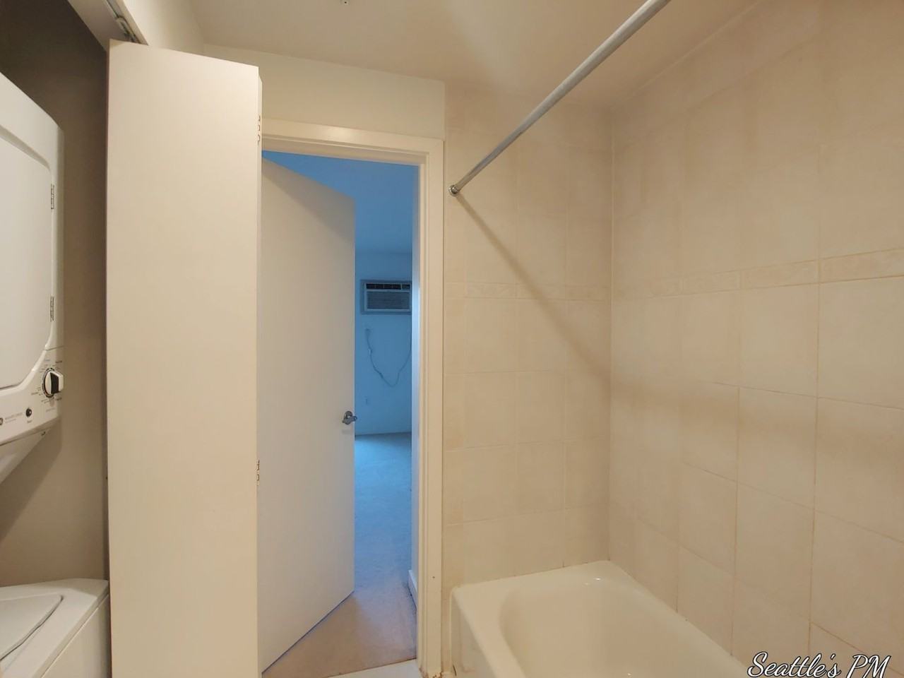 321 10th Ave S #607 - Photo 4 of 16