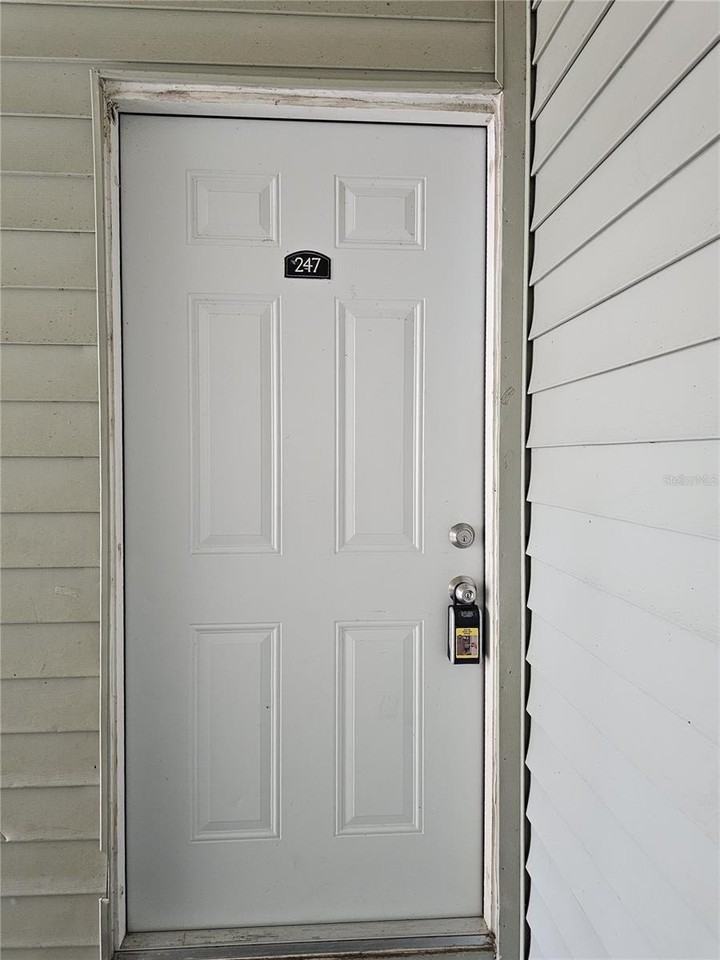 247 Thorn Tree Pl #247 - Photo 3 of 15