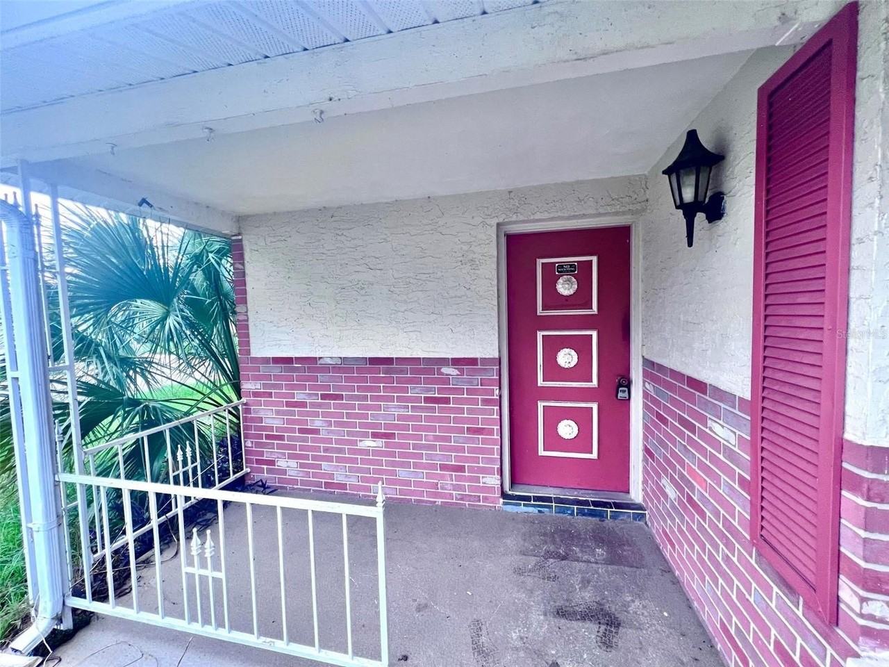 7204 Isle Dr - Photo 4 of 32