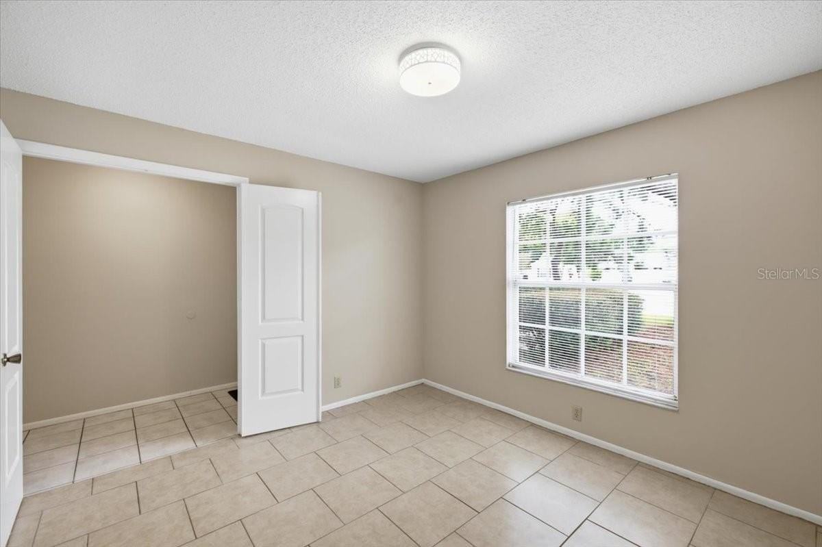 1901 Castle Bay Ct - Photo 6 of 30