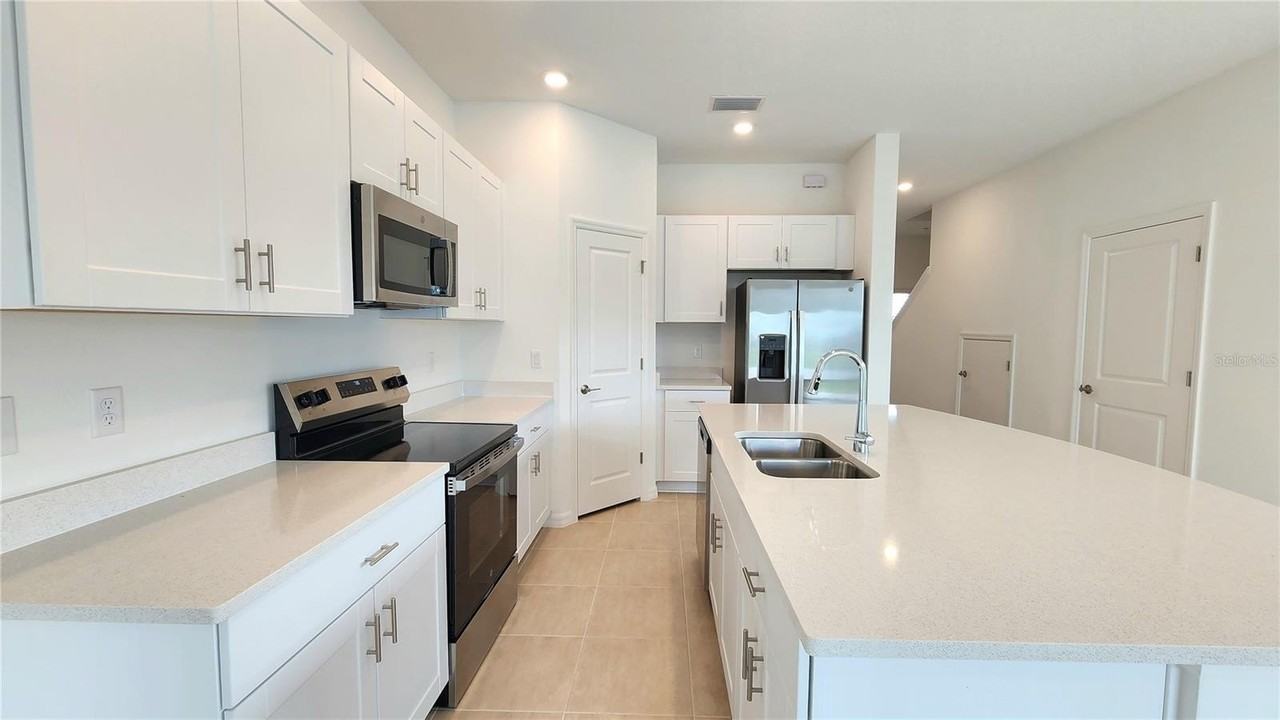 16656 Bergamo Pl - Photo 7 of 50