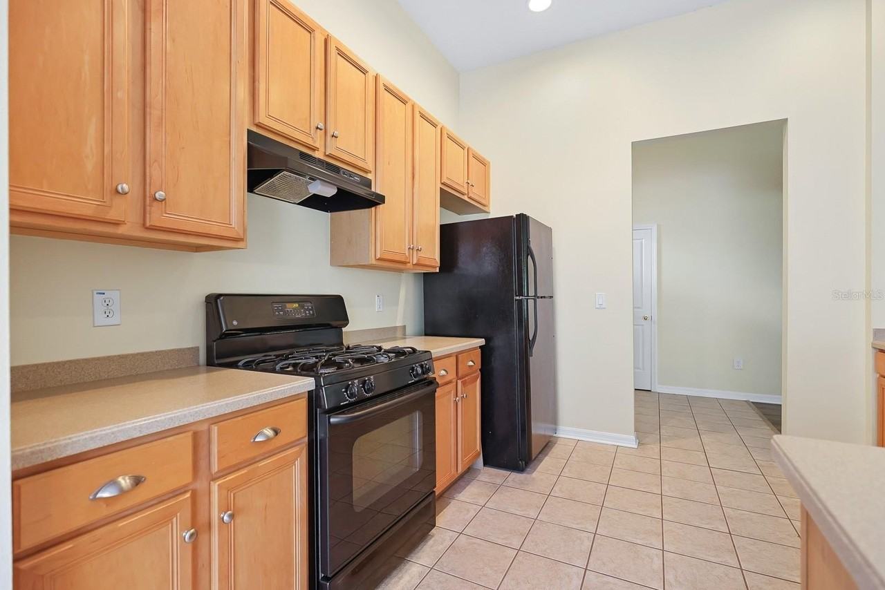 6328 Bridgecrest Dr - Photo 6 of 42