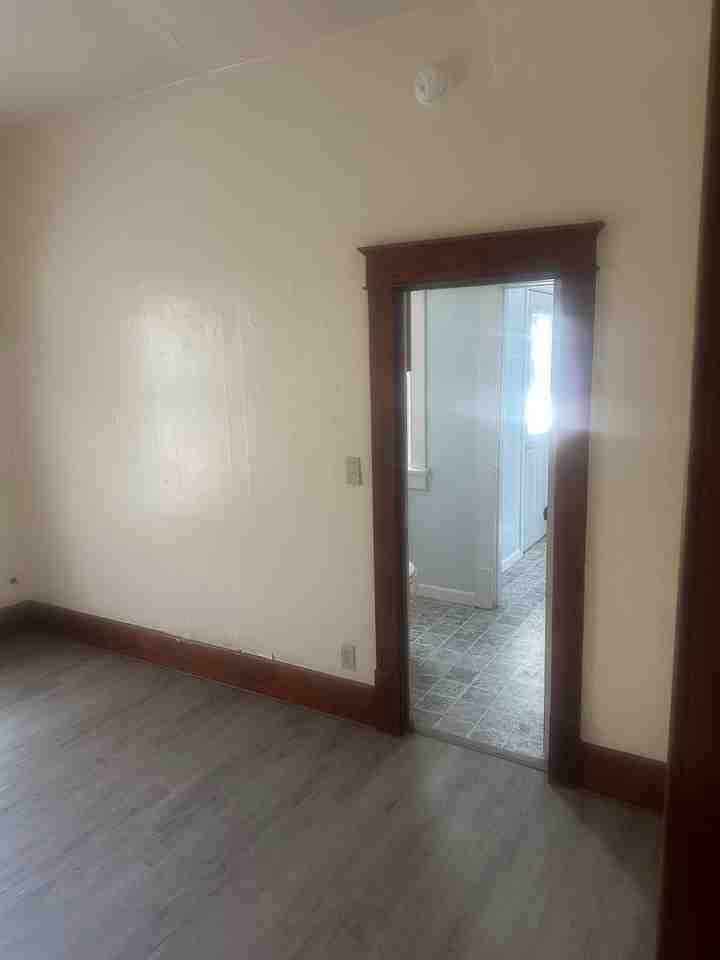 603 M St - Photo 4 of 20