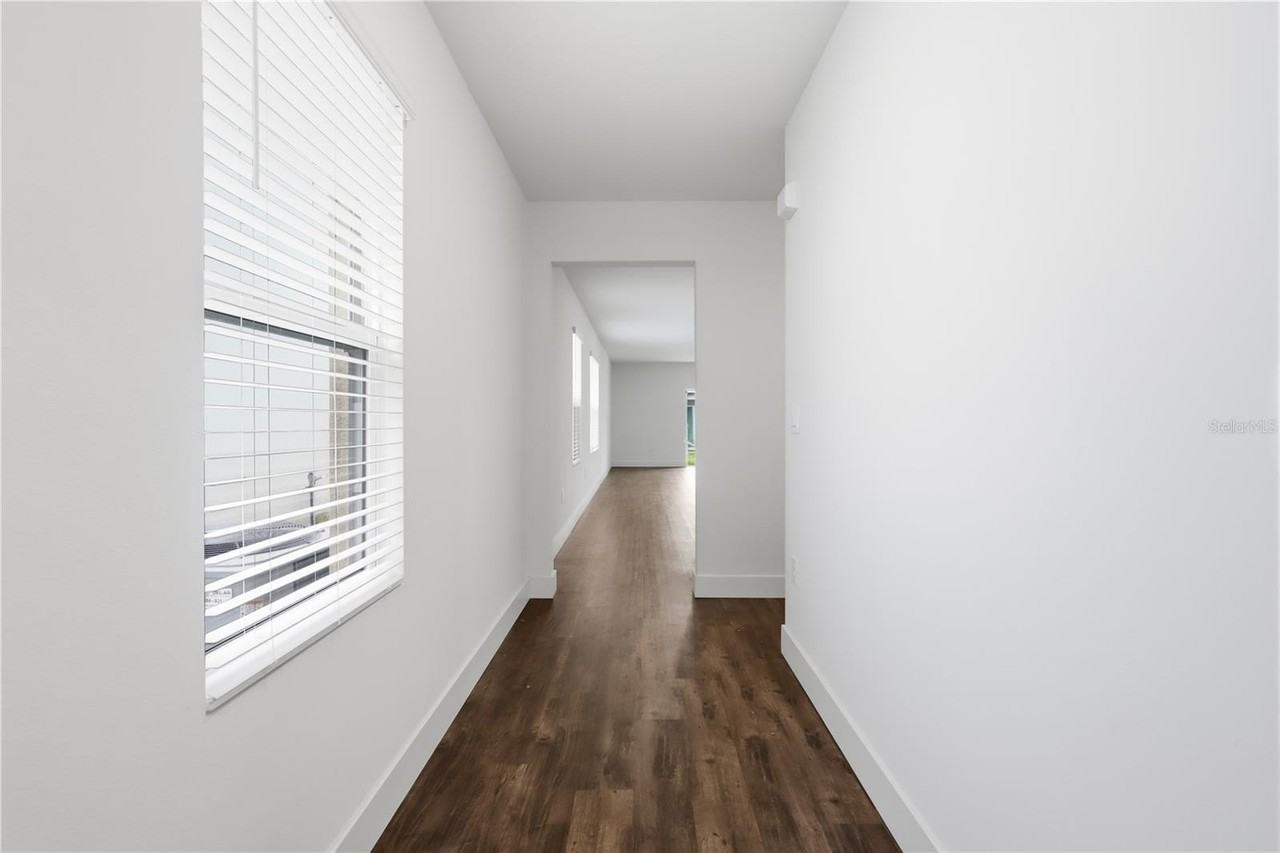 1749 Shadow Trace Way - Photo 4 of 30