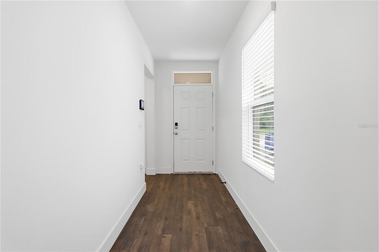 1749 Shadow Trace Way - Photo 5 of 30