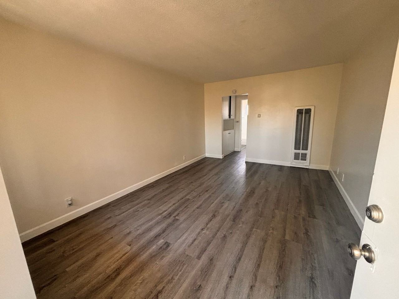 15339 California Ave - Photo 4 of 14