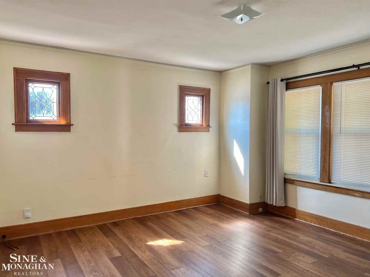 1450 Maryland St - Photo 4 of 29