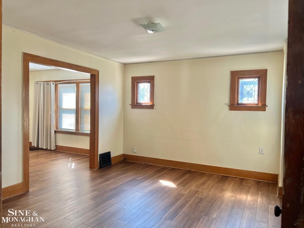 1450 Maryland St - Photo 5 of 29