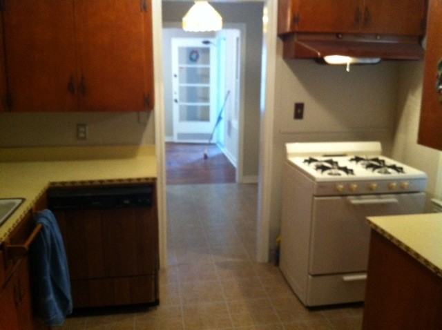 2451 Richard Ave - Photo 2 of 7