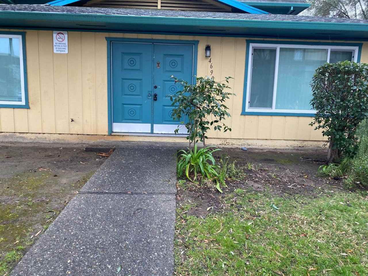4690 Doane St - Photo 3 of 12