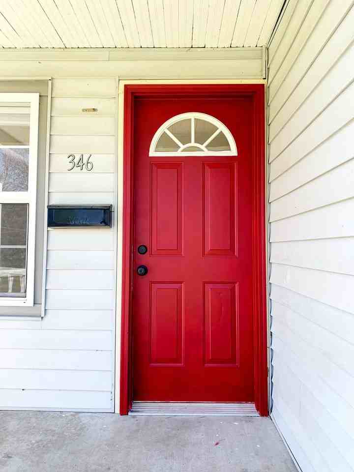 346 Virginia Ave - Photo 3 of 17