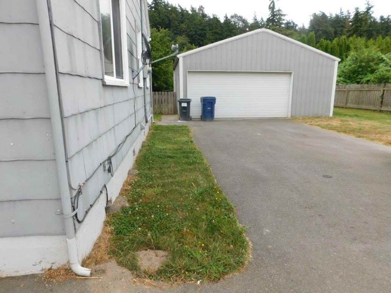 1412 S 6th St - Photo 2 of 26