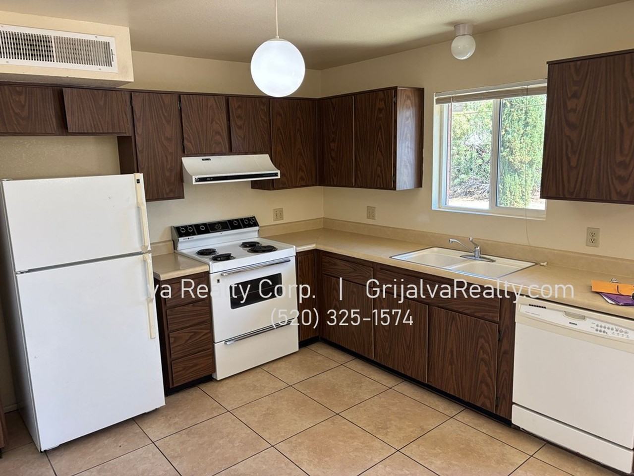8541 E Desert Palm St - Photo 5 of 16
