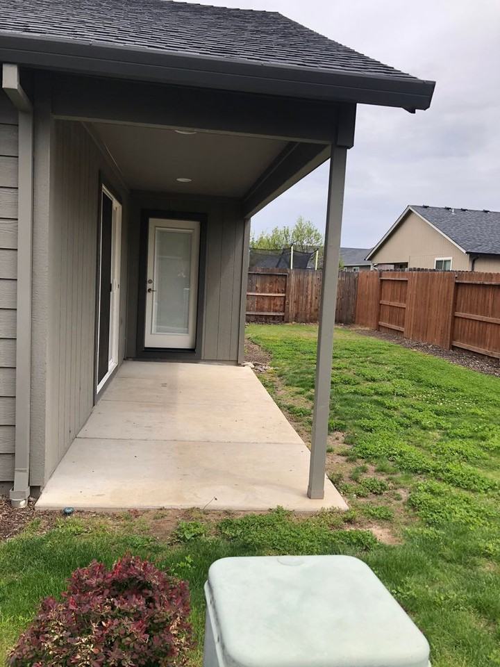 899 Trinity Way - Photo 2 of 17