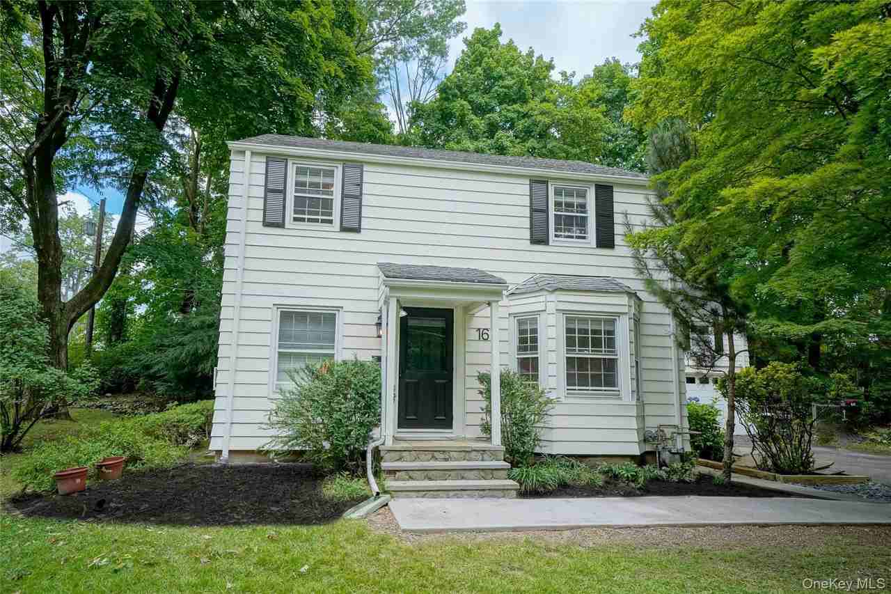 16 Brook St - Photo 4 of 50