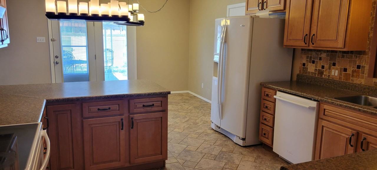 904 John Doe St - Photo 4 of 19