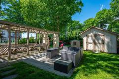 116 Soundview Ave - Photo 1 of 1