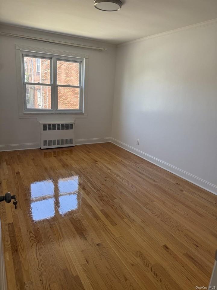 7111 60th Ave - Photo 4 of 5