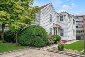 featured image of 33 Central Dr #2