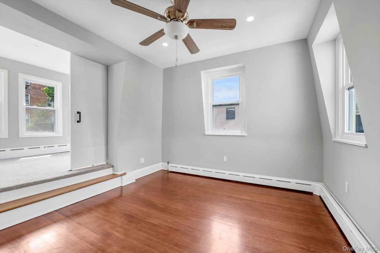33 Central Dr #2 - Photo 4 of 15