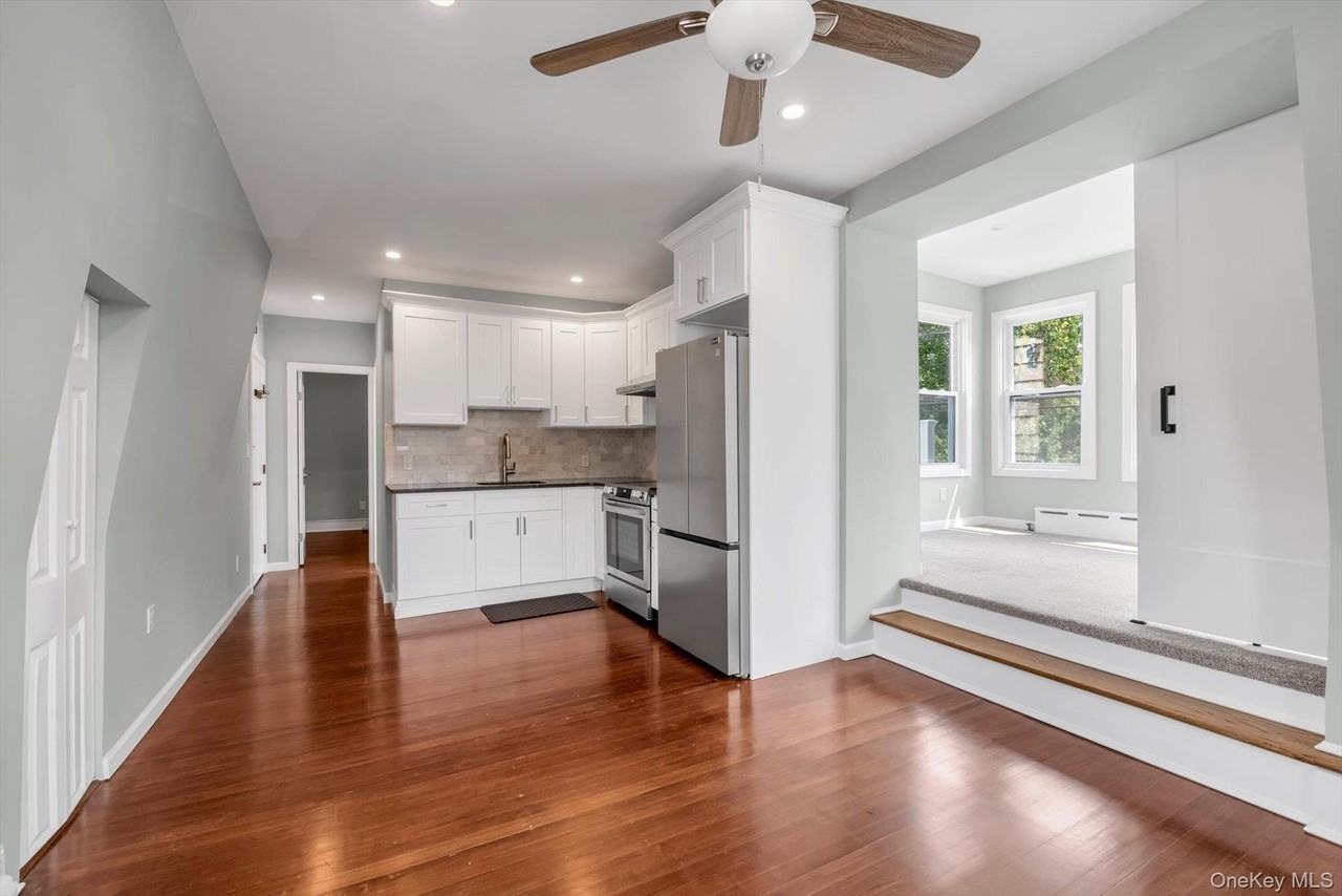 33 Central Dr #2 - Photo 5 of 15