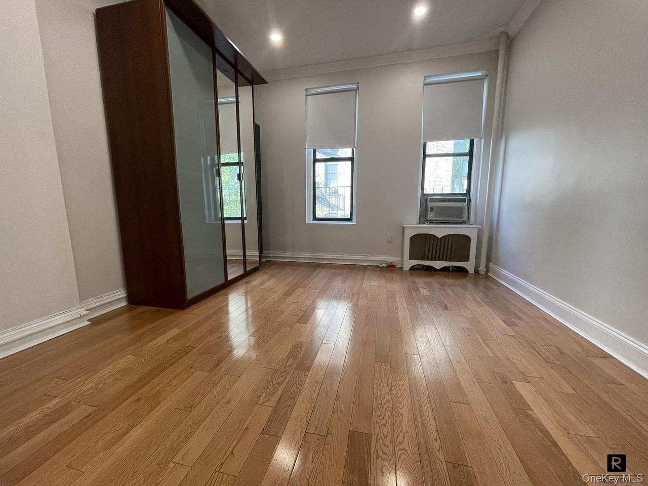 325 E 90th St #3RE - Photo 6 of 13