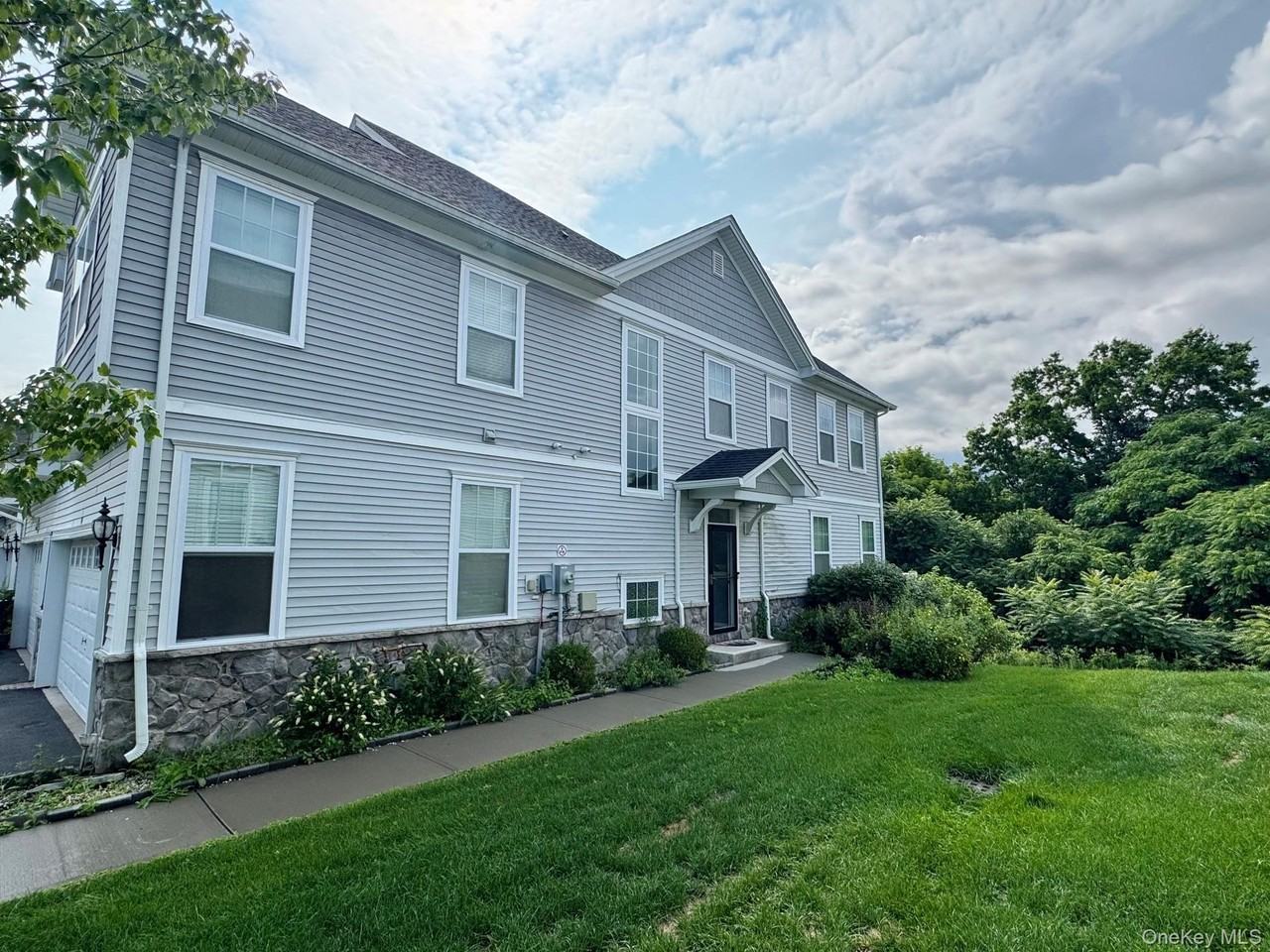 95 Meadow View Dr - Photo 4 of 36