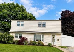 featured image of 23 Ginny Ln