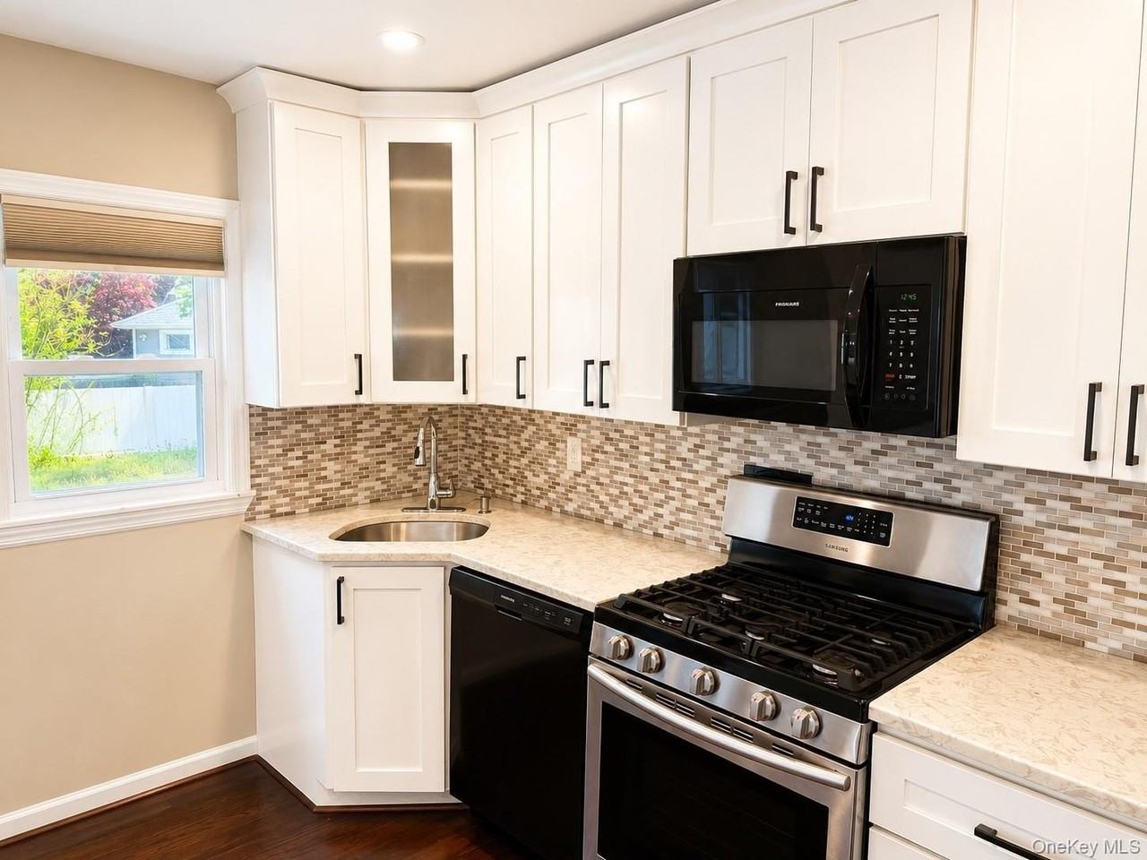 23 Ginny Ln - Photo 6 of 23