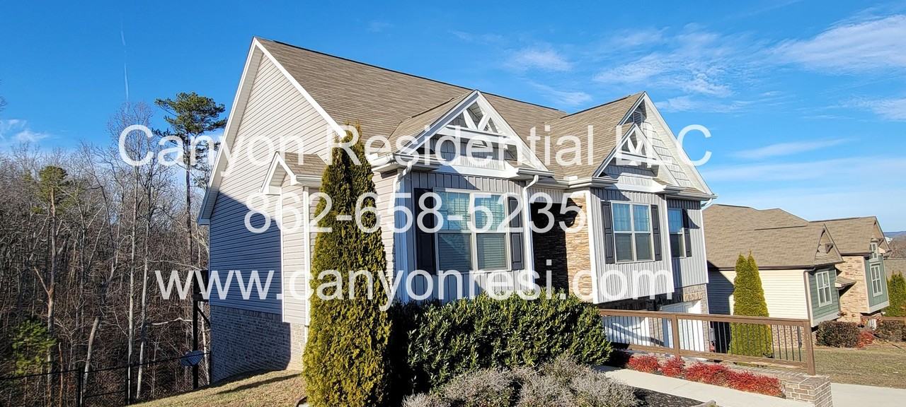 7451 Pfizer Dr - Photo 3 of 35