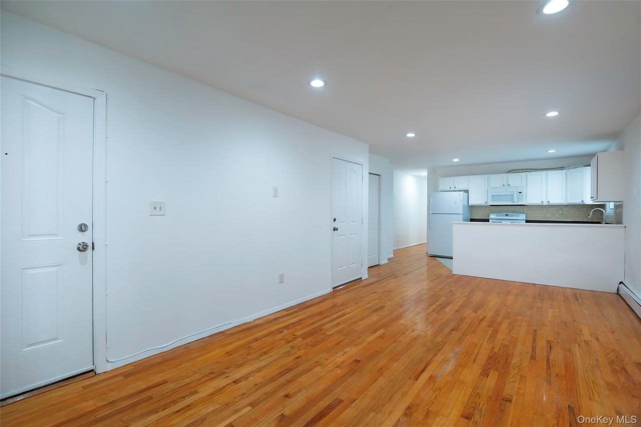 6807 50th Ave - Photo 3 of 20