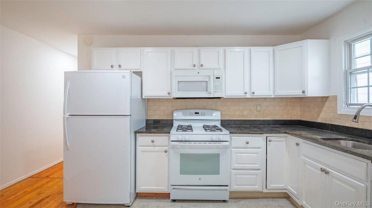 6807 50th Ave - Photo 7 of 20