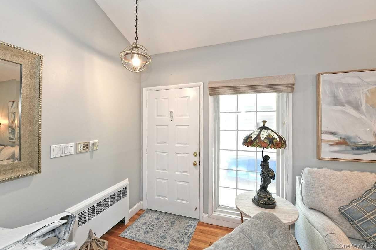 18 Shelter Hill Rd - Photo 5 of 21