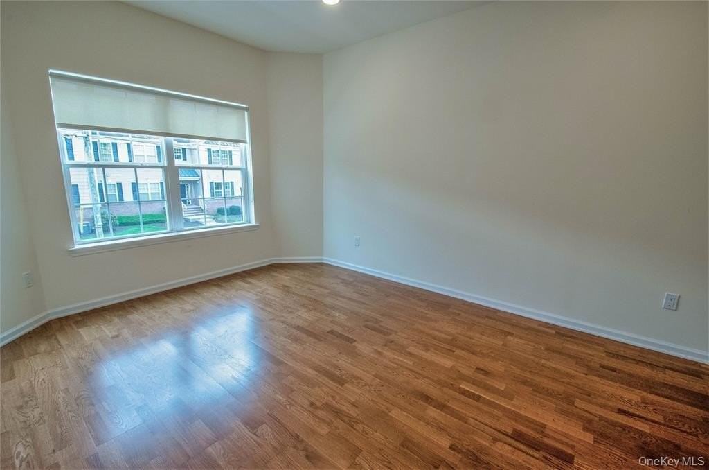 260 W Main St #6 - Photo 5 of 20