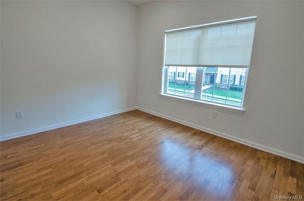260 W Main St #6 - Photo 6 of 20